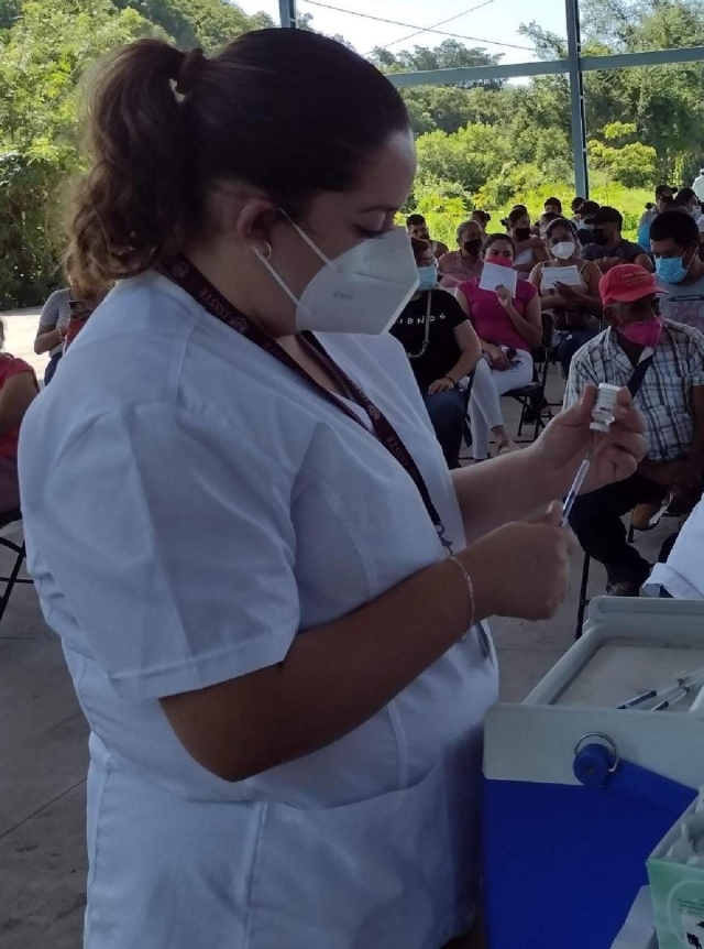 En el módulo de Xoxocotla aplicarán la vacuna hasta el viernes 13 de enero.