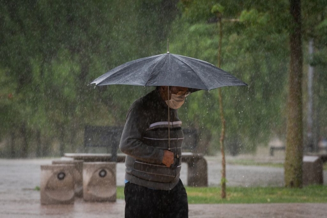 ¡No olvides tu paraguas! Lluvia y posible caída de granizo para el Valle de México