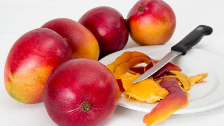 Así puedes reusar la cáscara de mango, te compartimos 3 recetas deliciosas