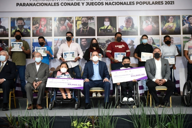 Reconoce Cuauhtémoc Blanco a medallistas de Juegos Paranacionales y Nacionales Populares 2021