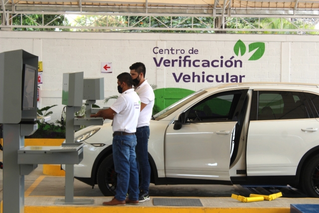 Informa SDS horarios de atención del parque Chapultepec y centros de verificación vehicular