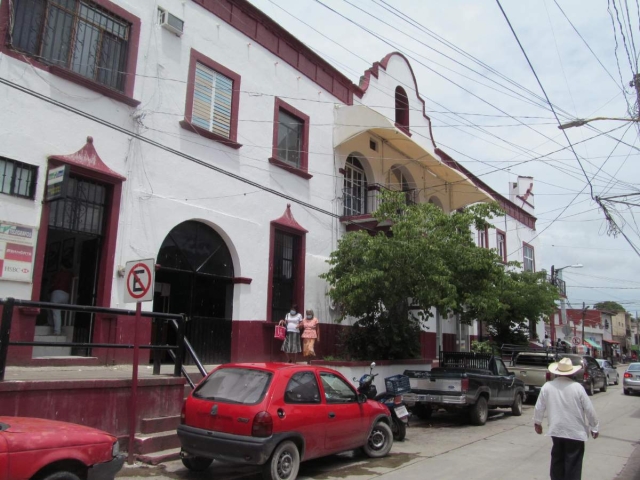 Versiones recabadas señalan que el Ayuntamiento de Tlaltizapán habría sufrido un detrimento en su patrimonio a manos de personas desconocidas. No se ha reconocido de manera oficial.