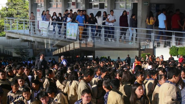 &#039;Acomodarán&#039; preparatorias vespertinas en planteles de secundaria