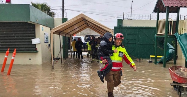 Fuertes lluvias provocan inundaciones en Baja California