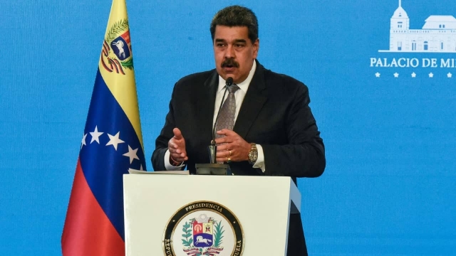 Nicolás Maduro pide a Covax entregar vacunas o devolver el dinero.