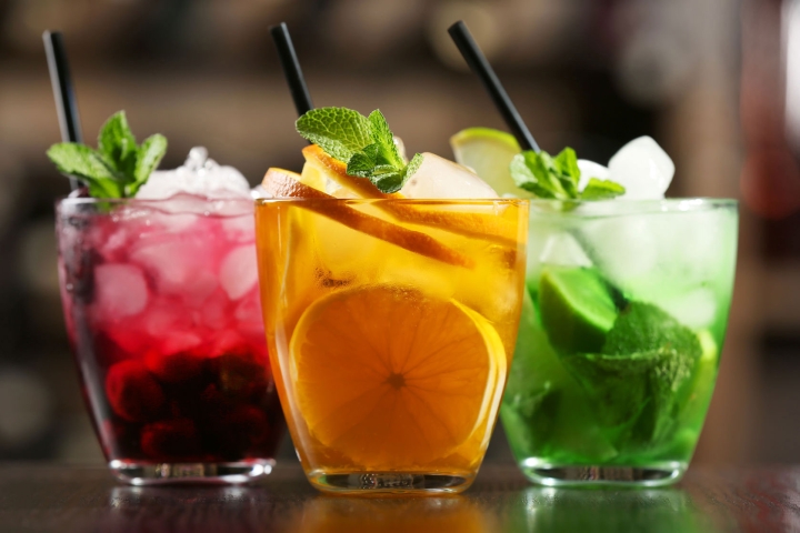 Bebidas tropicales: Prepara estos 3 cócteles perfectos para el calor
