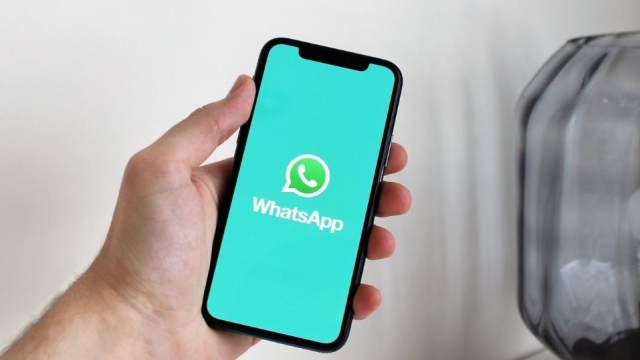 WhatsApp: trabaja en una actualización para escuchar notas de voz en segundo plano