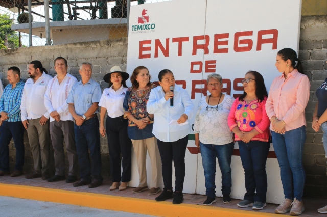 Temixco entrega obras de infraestructura en colonia Arboledas