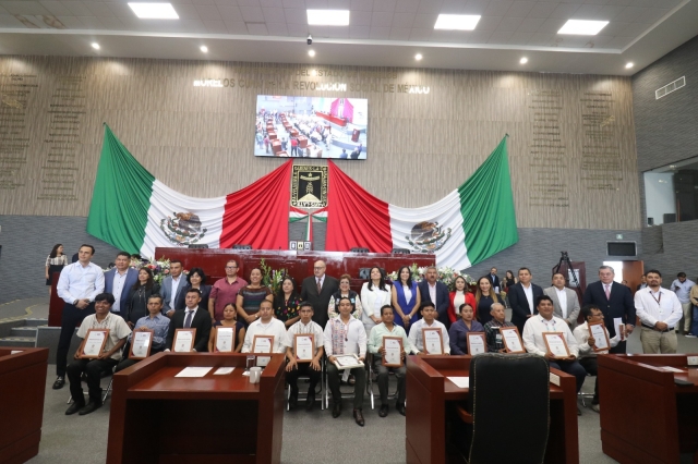 Entrega Congreso de Morelos &#039;Presea Quetzalcóatl 2025&#039; al doctor Antonio Sorela Castillo