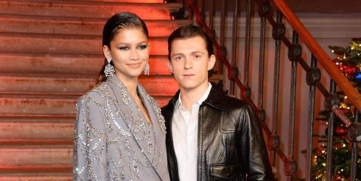 Critican a Zendaya por ignorar a fans mientras Tom Holland los saluda