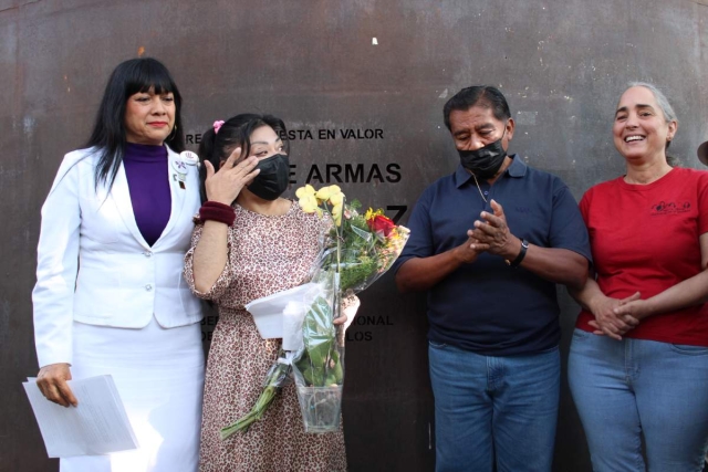 La mujer -presa durante 25 años- fue sacada de la cárcel luego de que exigiera que se admitiera su inocencia. Villanueva compareció ayer ante los medios de comunicación, en la plaza de armas. 