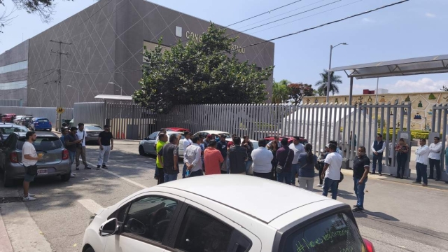 Ruteros se oponen a la regulación de Uber y Didi