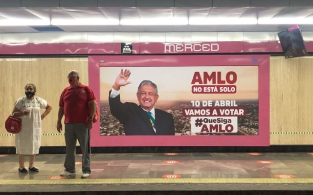 Sindicato Metro y Morena se deslindan de propaganda de AMLO