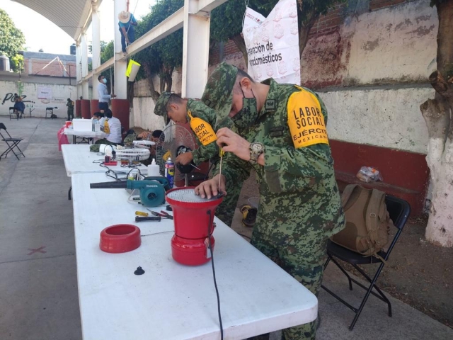 Personal militar realiza actividades de labor social en la colonia Morelos de Jiutepec
