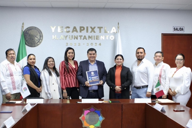 Entrega alcalde de Yecapixtla su Segundo Informe de Gobierno
