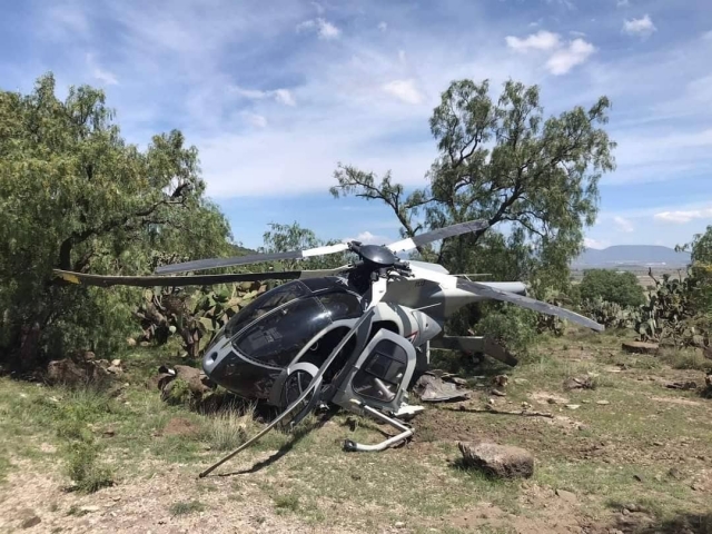 Se desploma helicóptero de la Fuerza Aérea Mexicana.