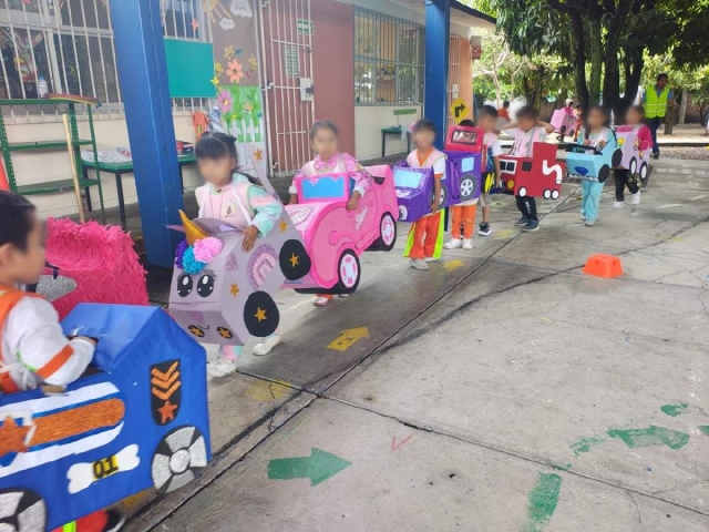 A través de juegos, los infantes adquirieron conocimientos relacionados con la vialidad.