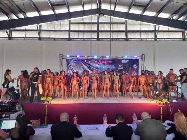 Atletas de once entidades del país participaron en el evento de fisicoconstructivismo.