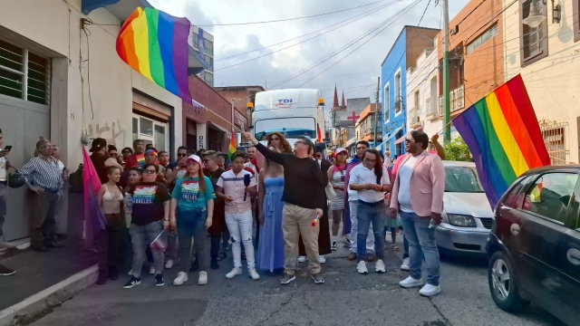 Llevan a cabo XX marcha histórica por la diversidad sexual, en Cuernavaca