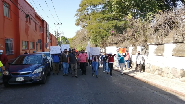 Protestan sindicalizados capitalinos para demandar pago de aguinaldo y prestaciones