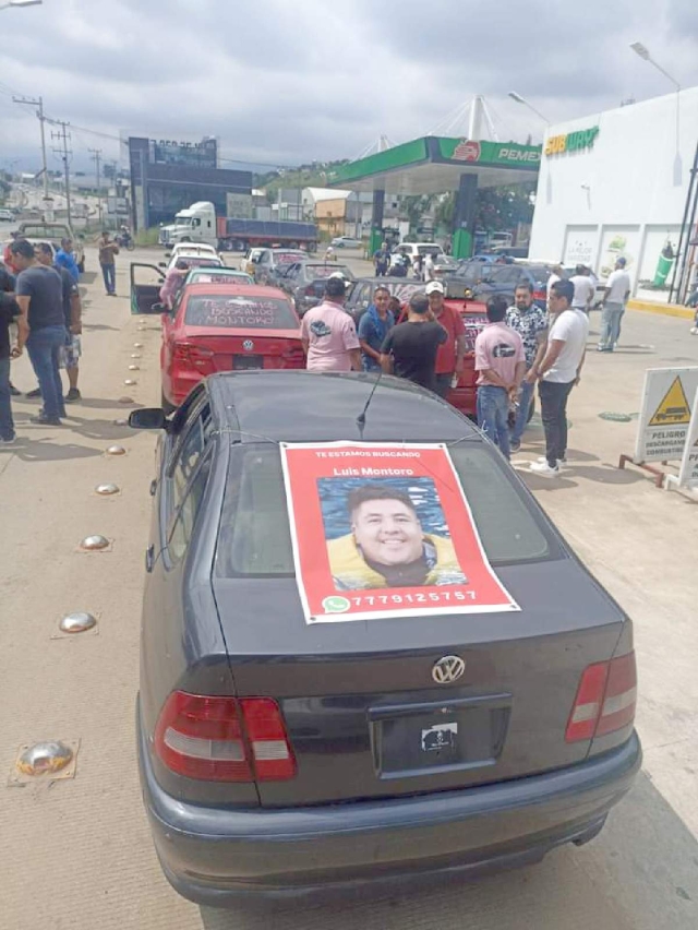 Este domingo, familiares y amigos de Luis Montoro participaron en una caravana pacífica para exigir su aparición con vida. 