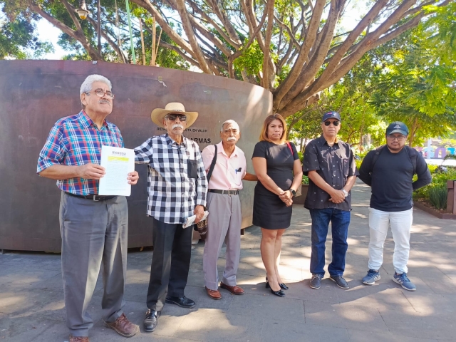 Al tiempo que militantes exigieron un proceso apegado a los estatutos del partido, el líder estatal, Ulises Bravo, dijo estar listo para dejar el cargo.  