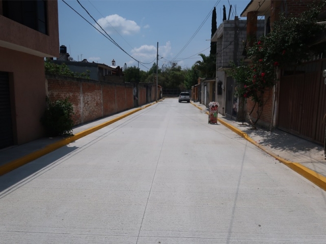 Concluye gobierno de Cuauhtémoc Blanco pavimentación en Jiutepec