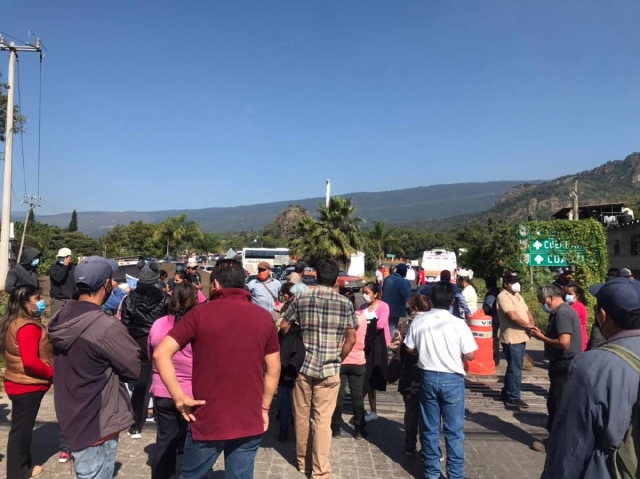Imagen de archivo de una de las múltiples protestas de vecinos de Tepoztlán para exigir la cancelación de la empresa Ometochtli.