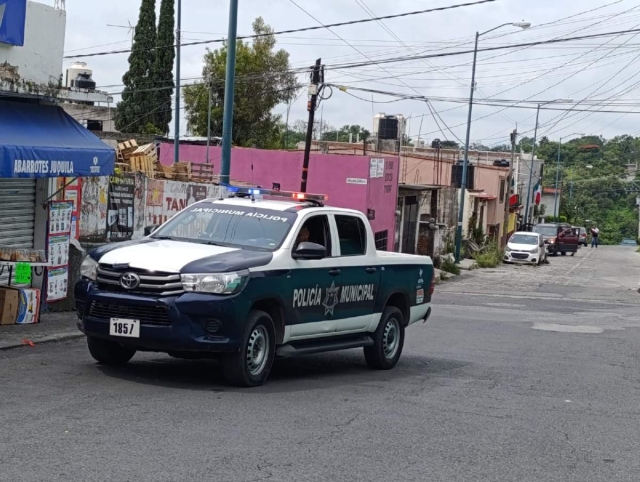   Derivado de la agresión, hubo movilización policiaca, pero no ubicaron a los individuos que dispararon.