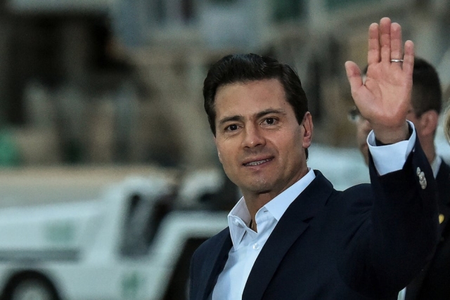 Peña Nieto espiaba a Carlos Slim y a periodistas, afirma testigo protegido