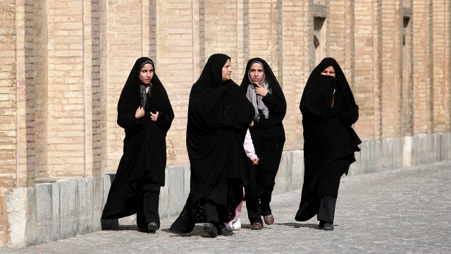 Policía de Irán usará &#039;cámaras inteligentes&#039; para identificar a mujeres sin velo