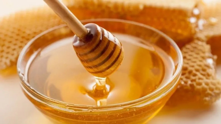 3 mascarillas de miel para regenerar e hidratar tu piel