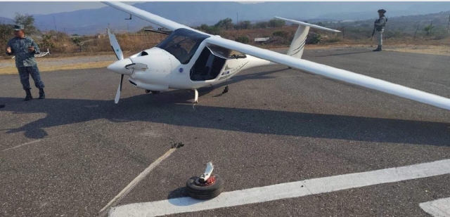 Transportaban 72 mil dólares en dos avionetas