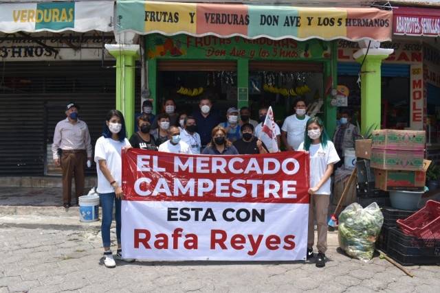 Presenta Rafa Reyes proyecto de rehabilitación del mercado de la Campestre