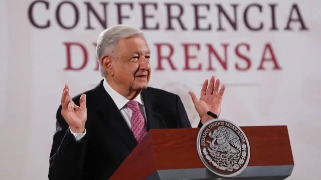 AMLO destaca elección de jueces como ejemplo global; niega acuerdo con Yunes