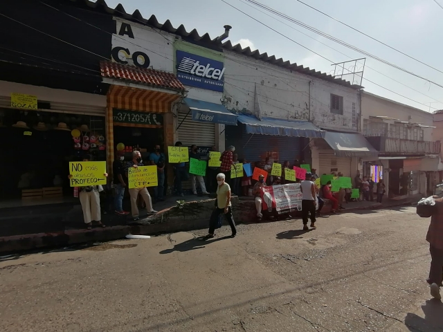 Protesta ANUEE contra CFE en Cuernavaca