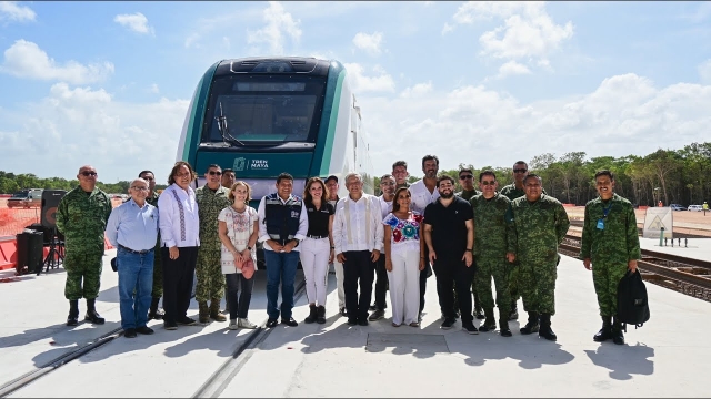AMLO realiza primer recorrido de supervisión a bordo del Tren Maya