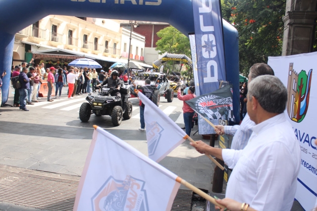 Alcalde capitalino da banderazo de salida a vehículos participantes en tercera edición de Ruta Cuahuitzil