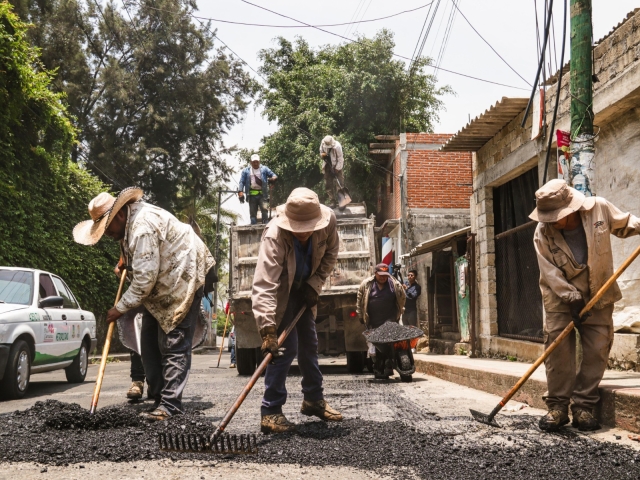 Cuernavaca refuerza programa permanente de bacheo para lograr calles más seguras y transitables