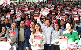 Encabezan Margarita González Saravia y Mario Delgado asamblea informativa de la Beca Universal 'Rita Cetina'